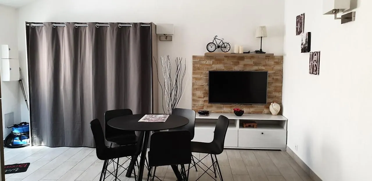 Apartment Studio Calme Mitry-Mory